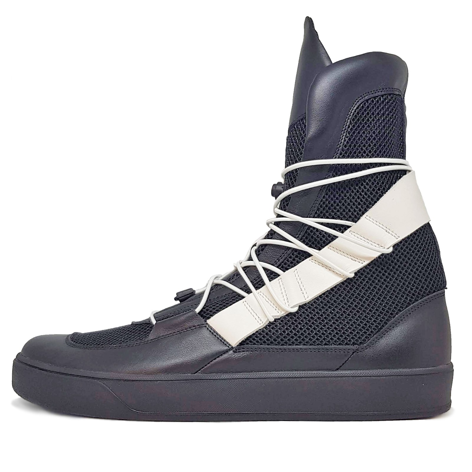 Men's high-top lace-up sneakers without lining // SOLD OUT
